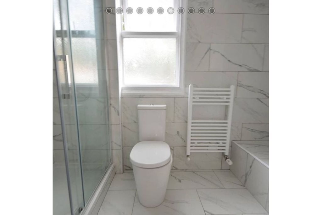 Property photo 3 of 10 Bathroom