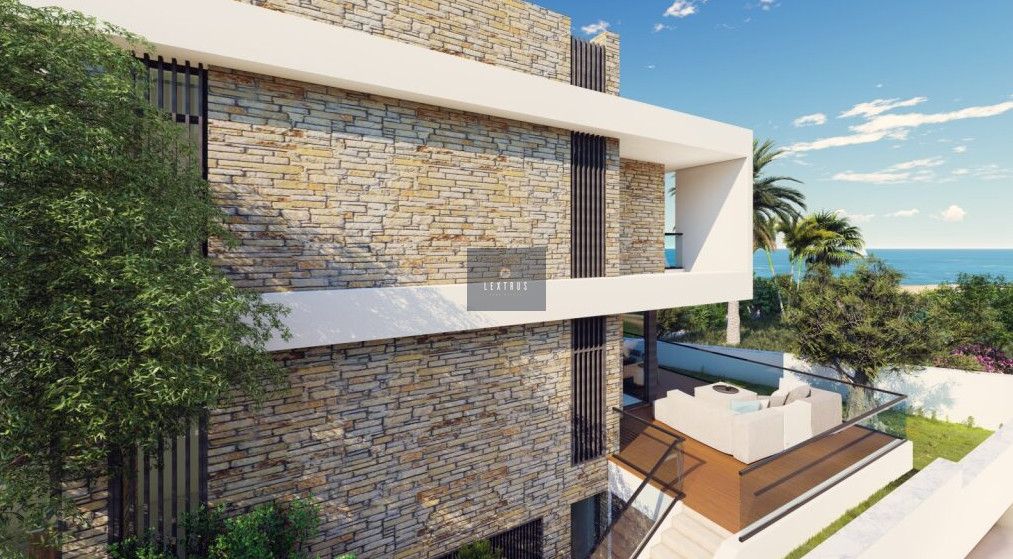 Property photo 2 of 3