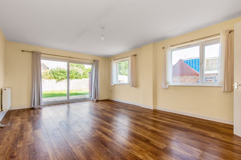 Property photo 3 of 18 Photo 2