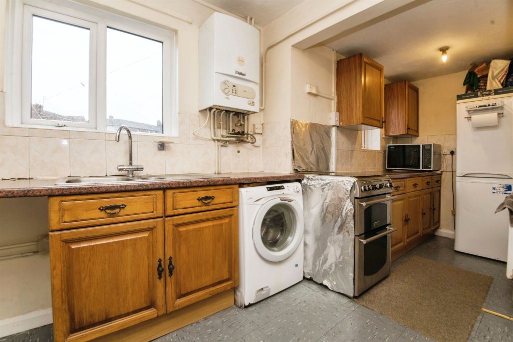 Property photo 3 of 17