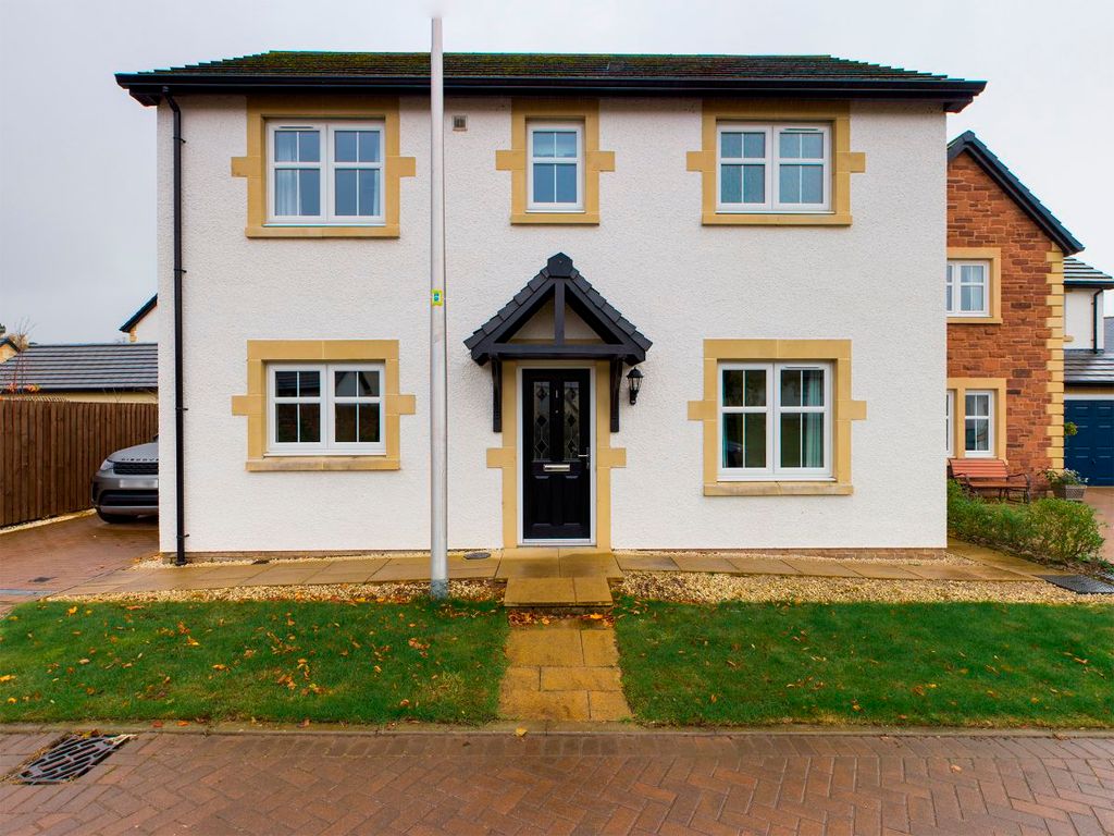 Property photo 1 of 10 External Front