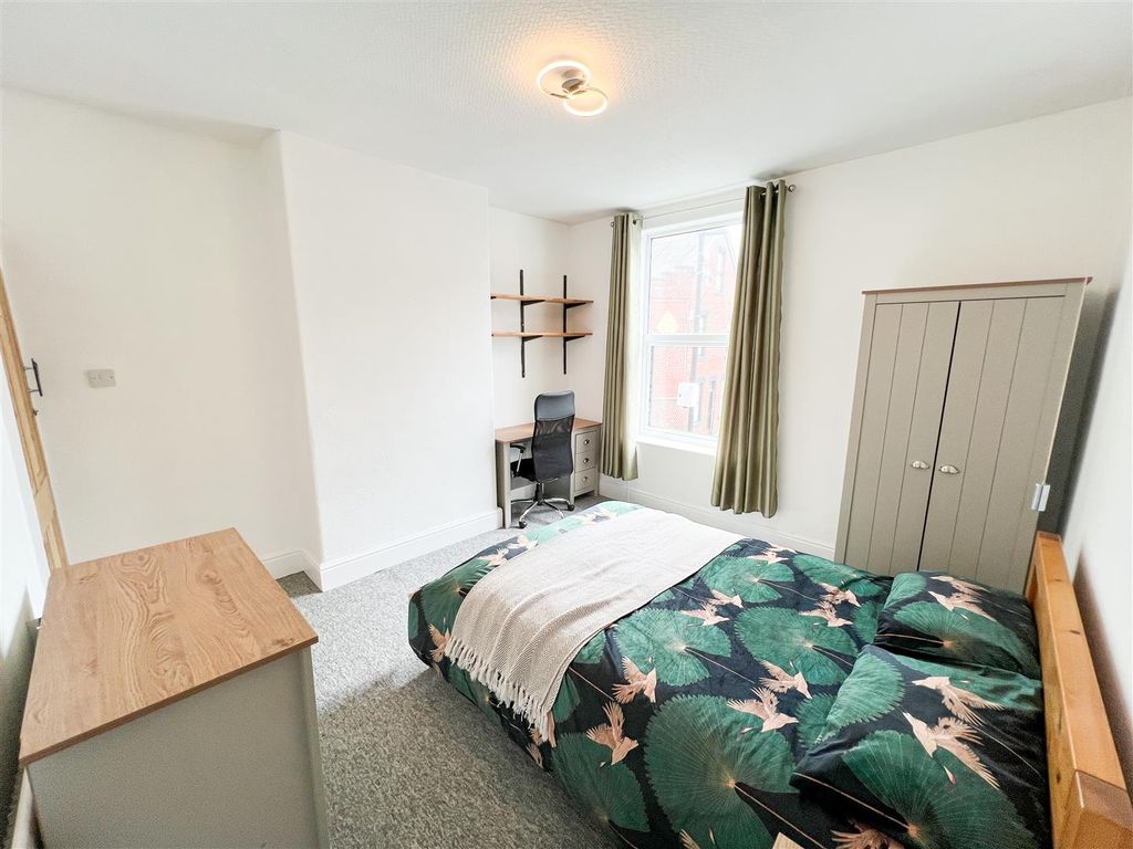 Property photo 3 of 10 Img_8817 2.Jpg