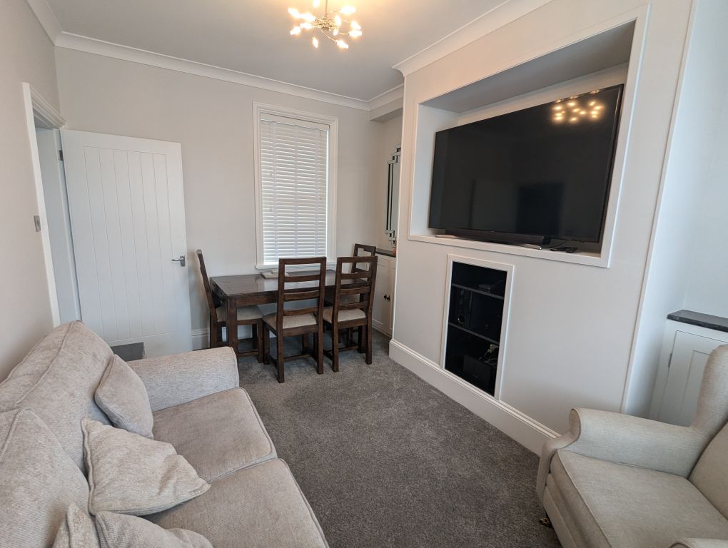 Property photo 3 of 18