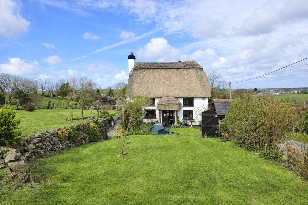 Property photo 2 of 22 2 - Picture No. 36