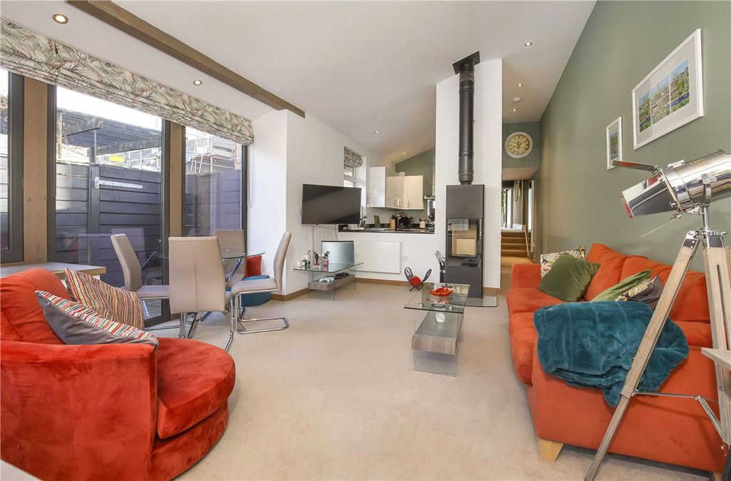 Property photo 3 of 15 Picture No. 04