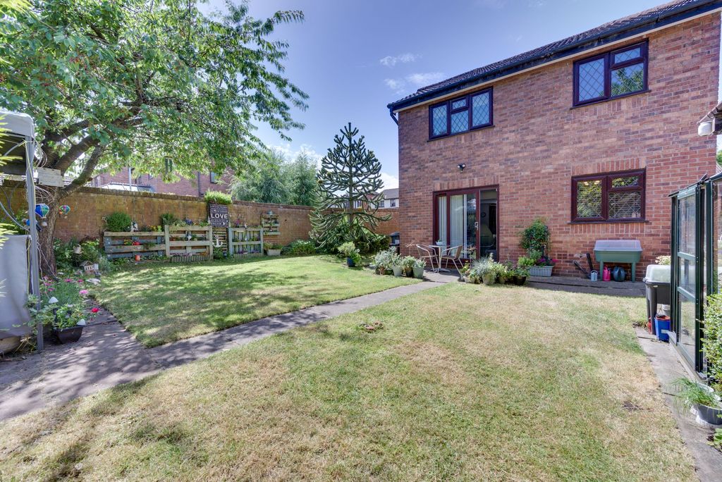Property photo 3 of 26