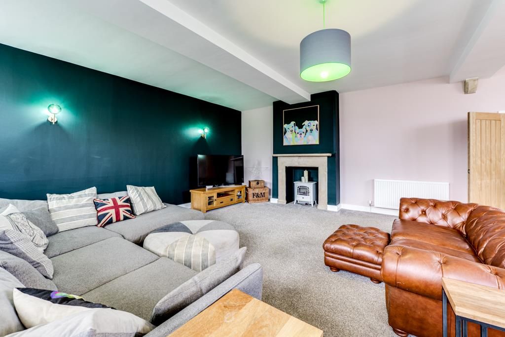 Property photo 3 of 54 8 Church Street, Burton Latimer-25.Jpg