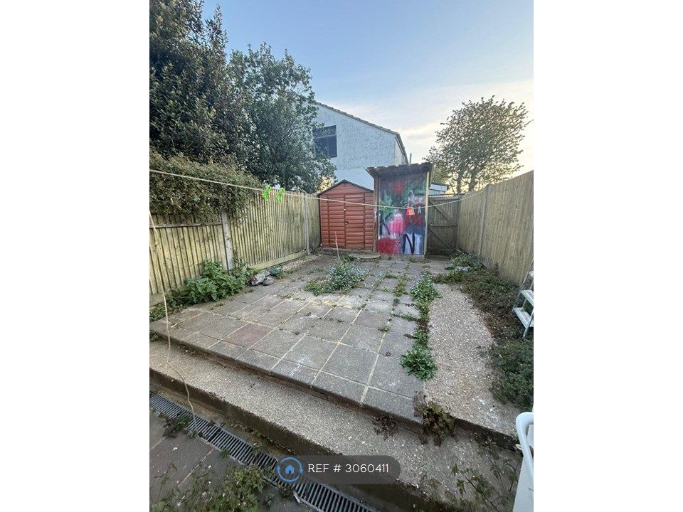 Property photo 3 of 7