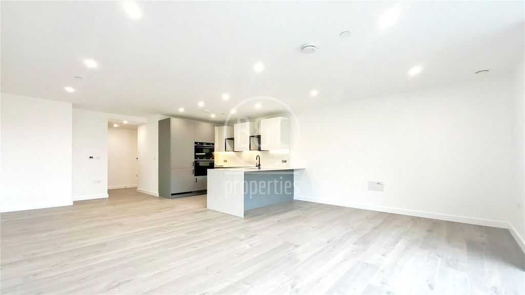 Property photo 3 of 9 Picture No. 02