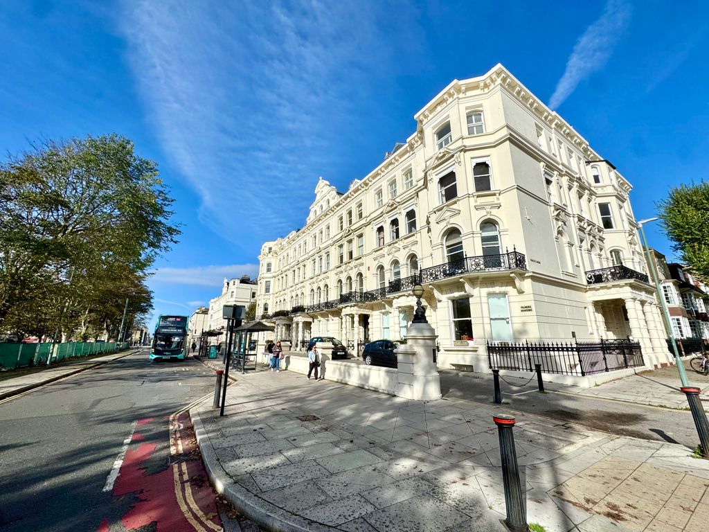 Property photo 1 of 6