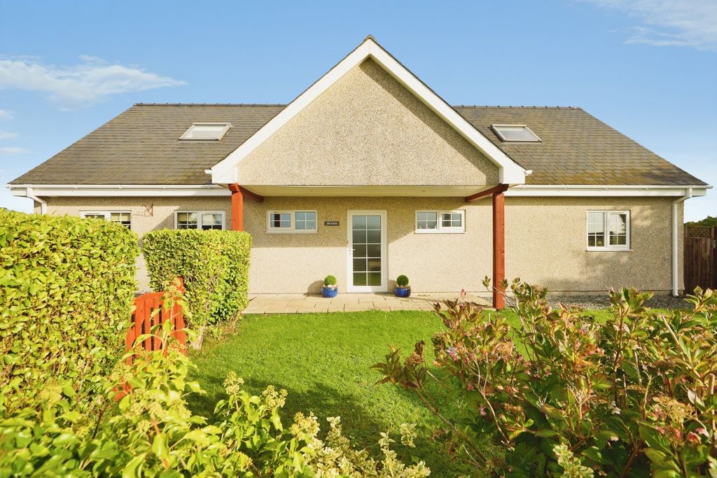 Property photo 1 of 35 Pbox-Img.Jpg