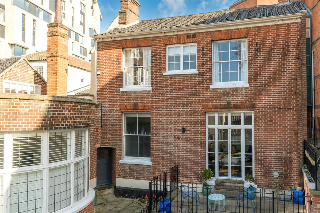 Property photo 1 of 19 Df598700-1196-4Af8-A387-4Ad4Acdc1F86.Jpg