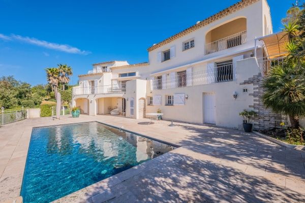 Property photo 3 of 7