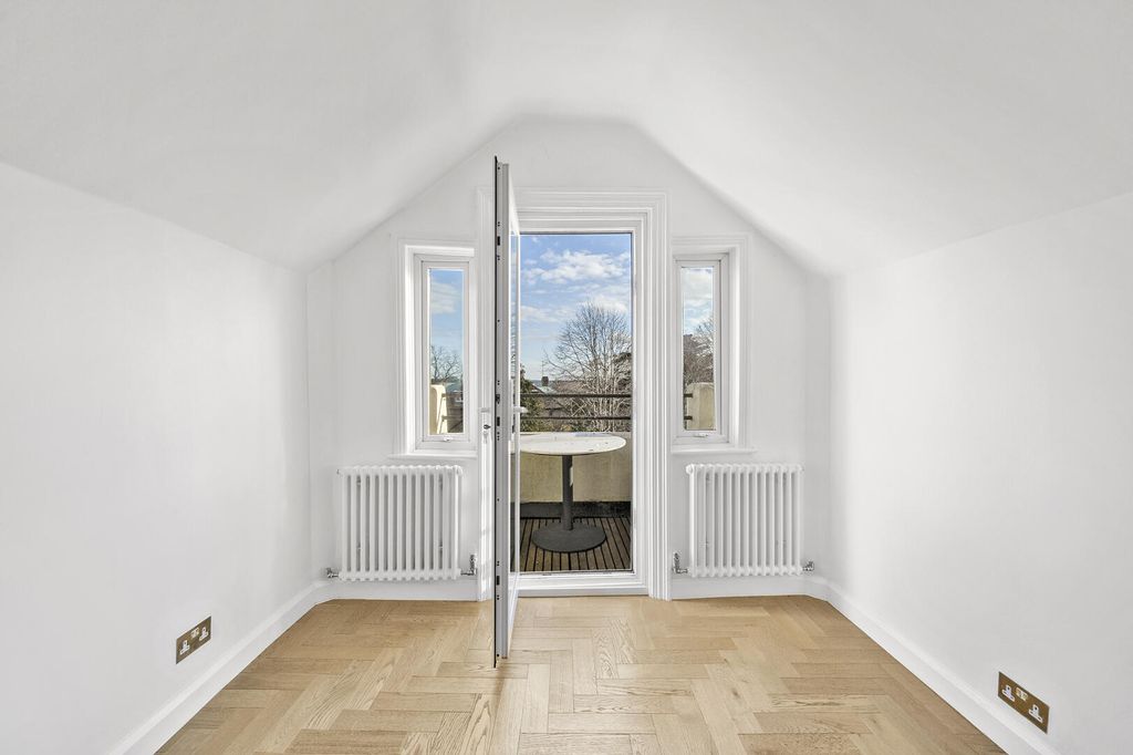 Additional image 18 of 3 bed flat for saleBycullah Road, Enfield EN2