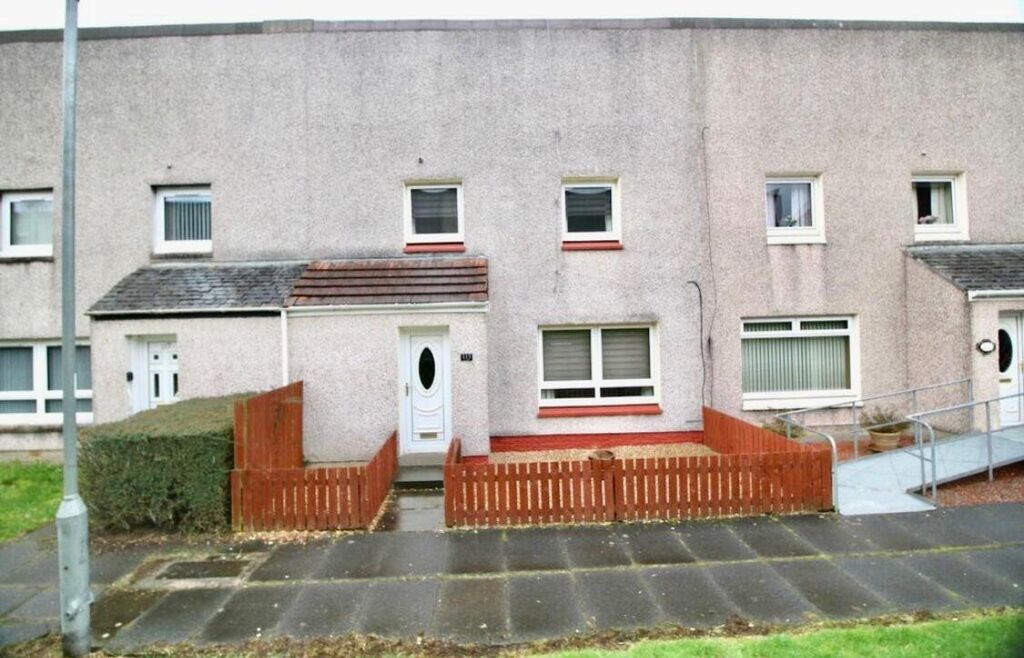 Property photo 1 of 11