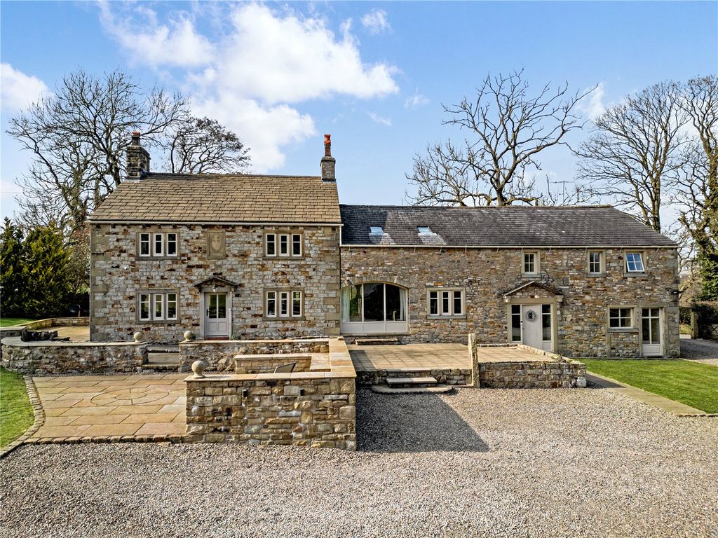 Property photo 1 of 52 External