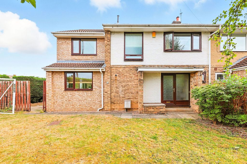 Property photo 1 of 39