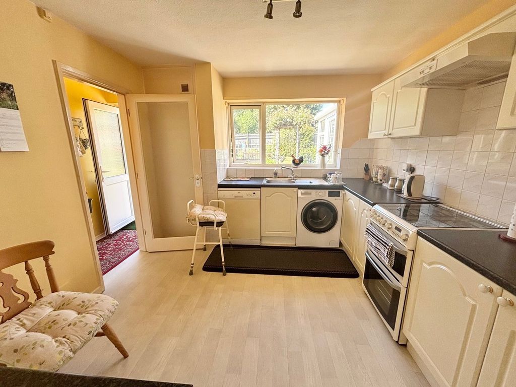 Property photo 2 of 18