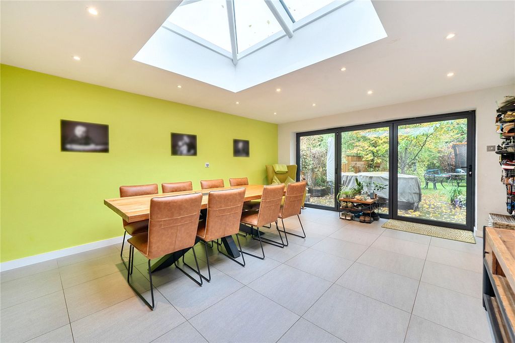 Property photo 3 of 17 Picture No. 22
