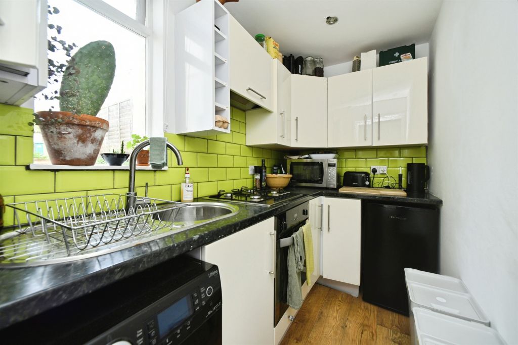 Property photo 3 of 20