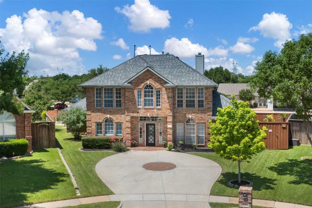 Property photo 1 of 31