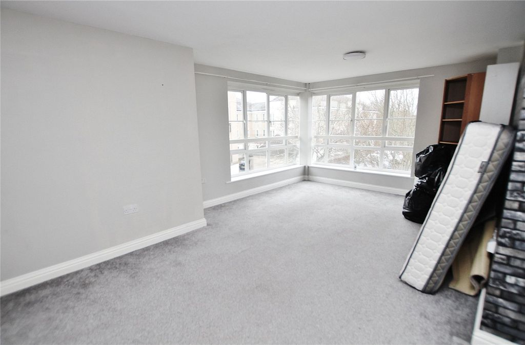 Property photo 3 of 9 Picture No. 10