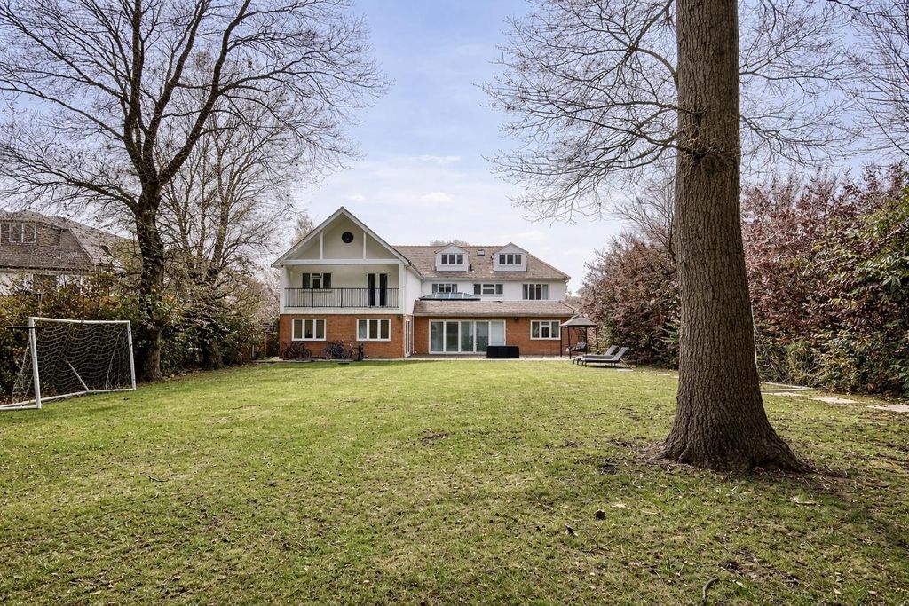 Property photo 1 of 34 Widworthy Hayes.Jpg