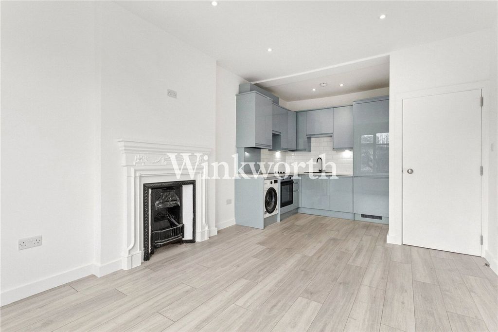 Property photo 3 of 10 Picture No. 07