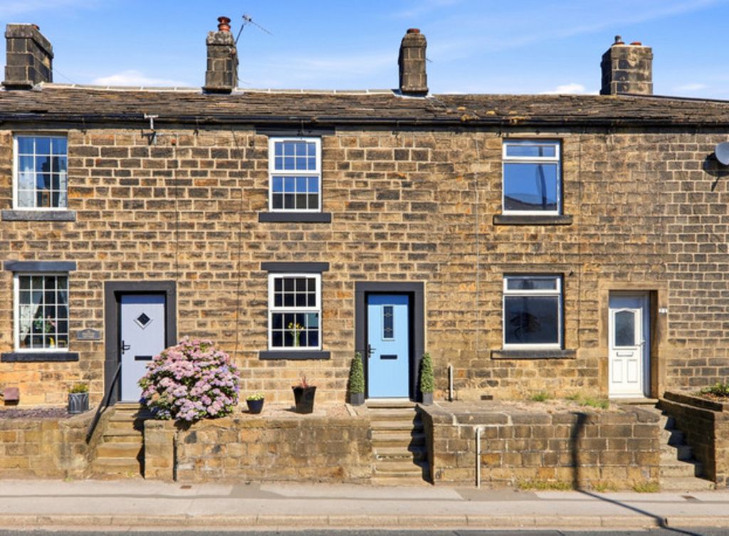Property photo 1 of 12