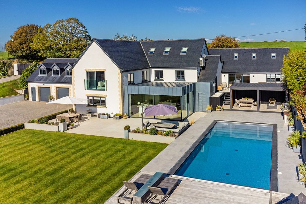 Property photo 1 of 36 Main View