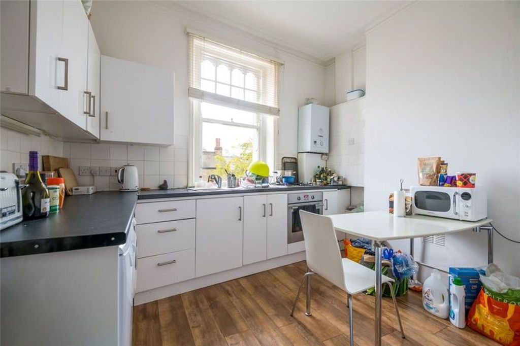 Property photo 3 of 8