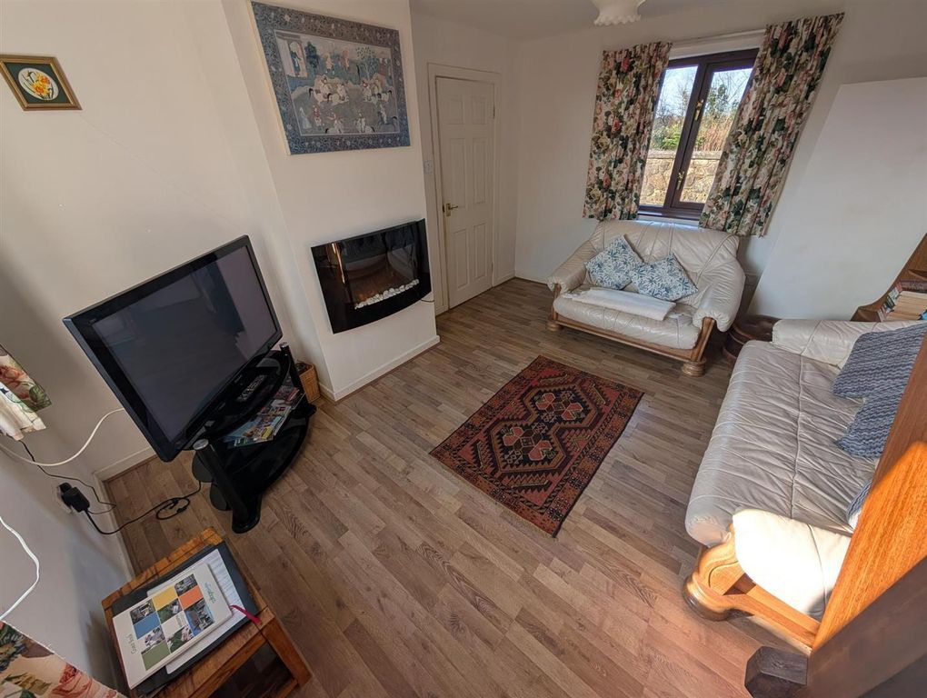 Property photo 3 of 12 3.Jpg