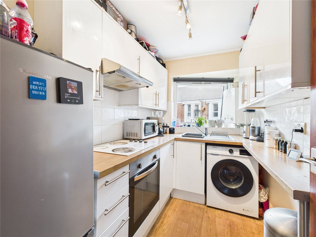 Property photo 3 of 6 Picture No. 01