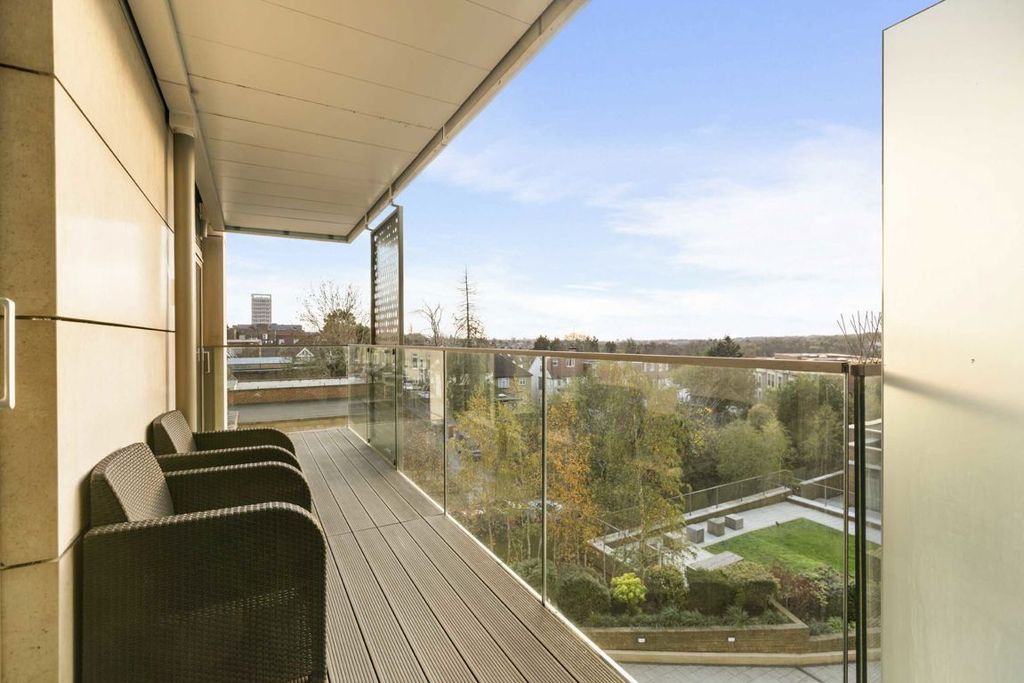 Property photo 3 of 6