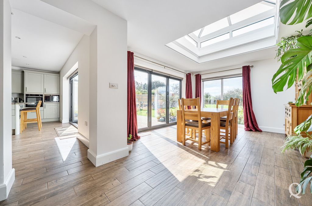 Property photo 2 of 43 541E7A01-E906-47F...