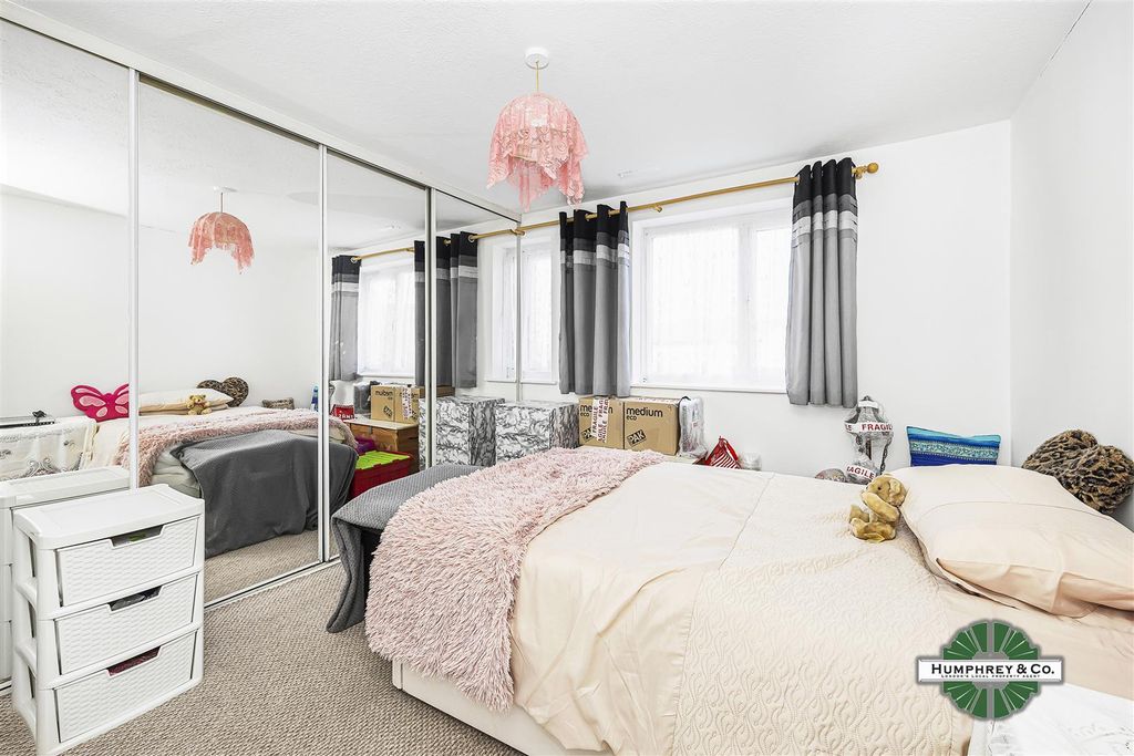 Property photo 2 of 6 1.Jpg