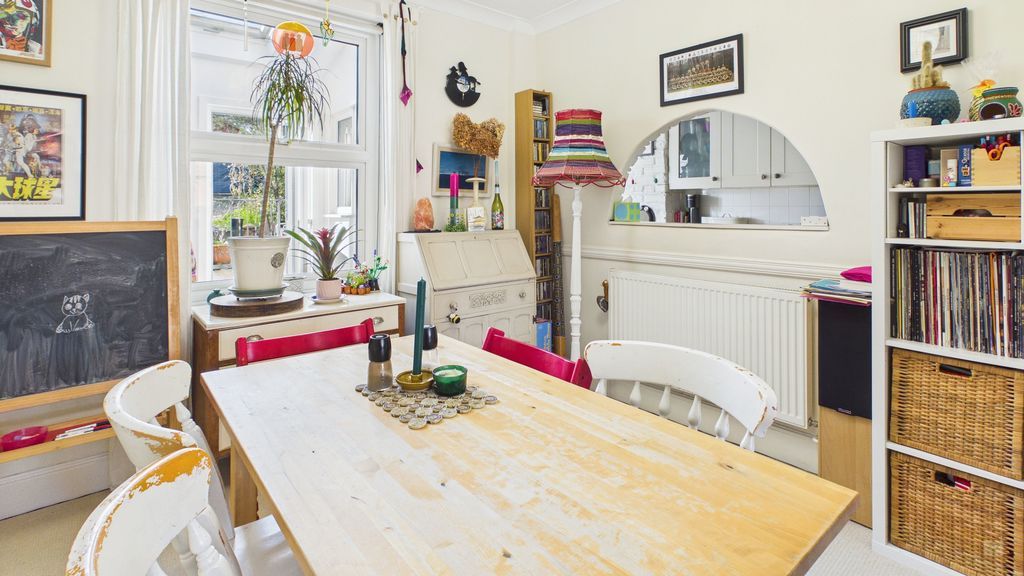 Property photo 3 of 23 Photo 5