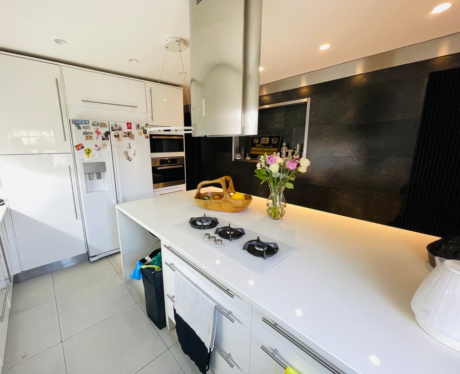 Property photo 2 of 17 Img_2231 (1)