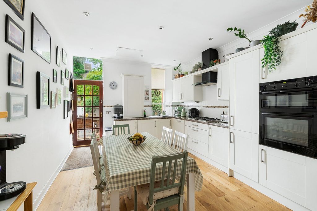 Additional image 11 of 3 bed flat for sale8 Whittingehame Gardens, 1103 Great Western Road G12