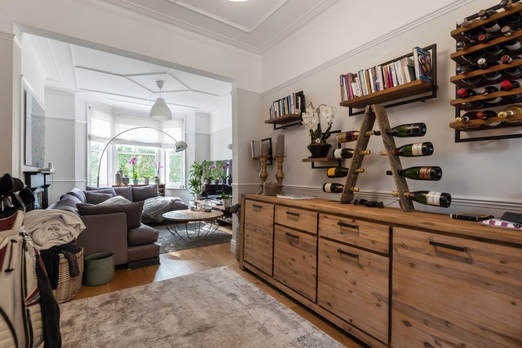 Property photo 2 of 13 Picture No. 16