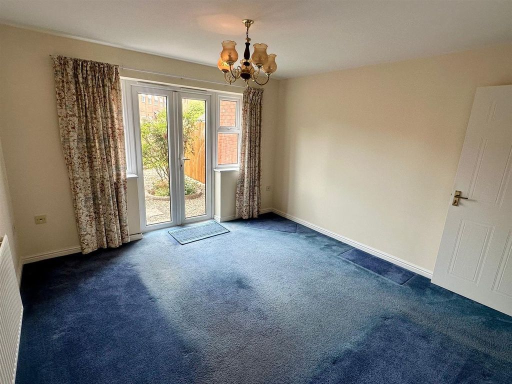 Property photo 3 of 13