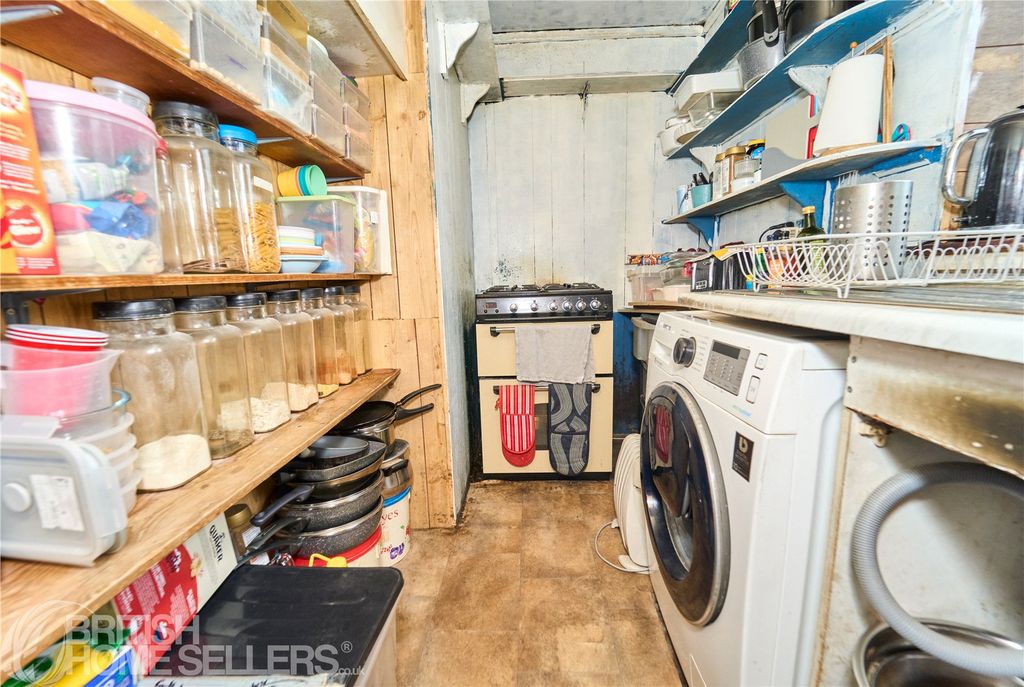 Property photo 3 of 19 Picture No. 07