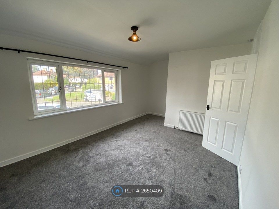 Property photo 2 of 30 Bedroom 1