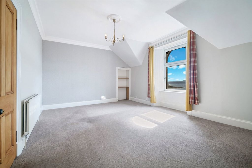 Property photo 2 of 18 Picture No. 02