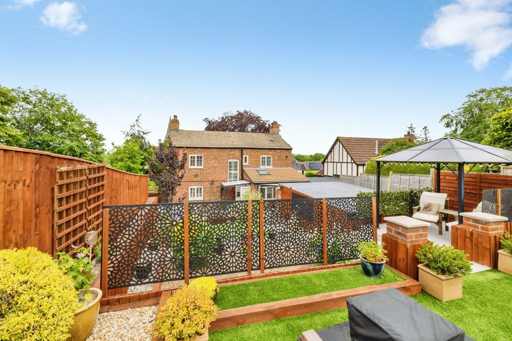 Property photo 3 of 18 Rear Garden