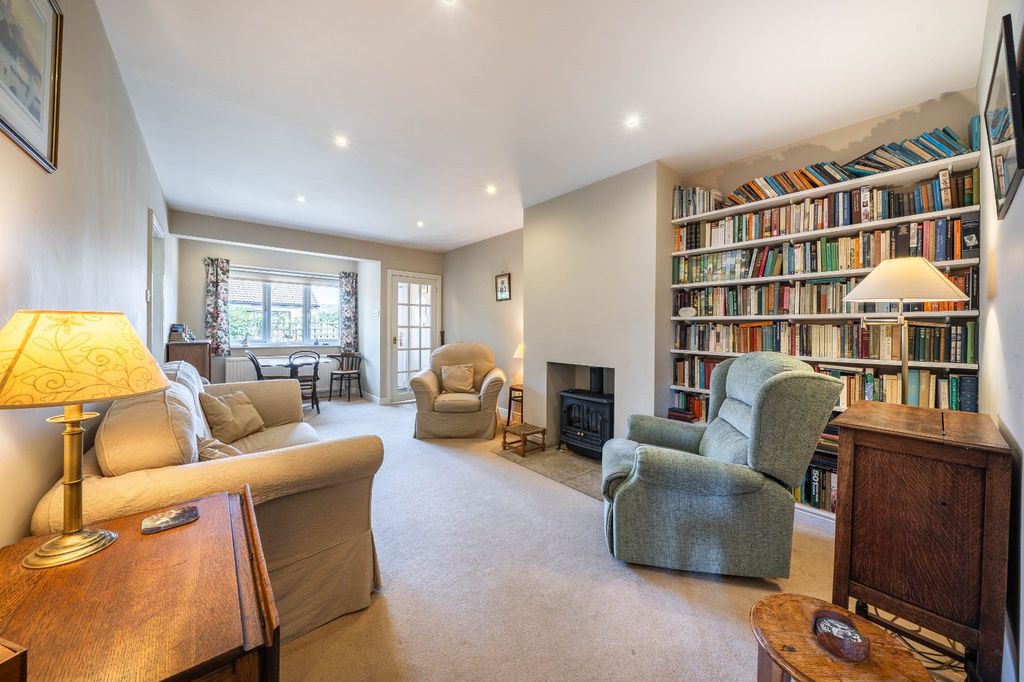 Property photo 2 of 12 Picture No. 06