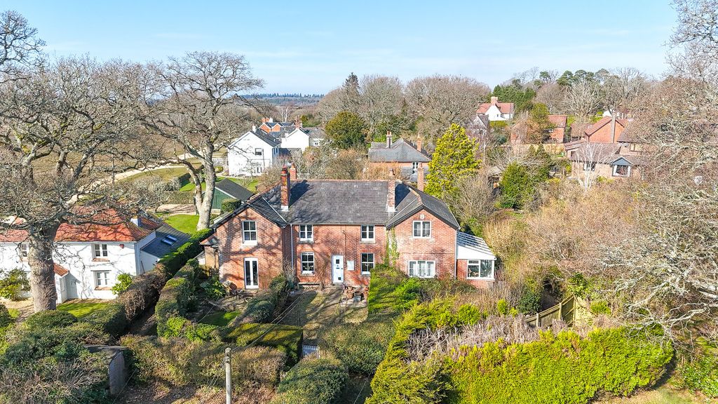 Property photo 3 of 19