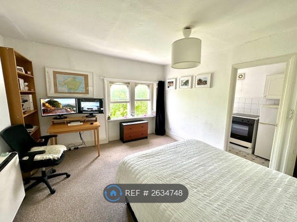 Property photo 1 of 4