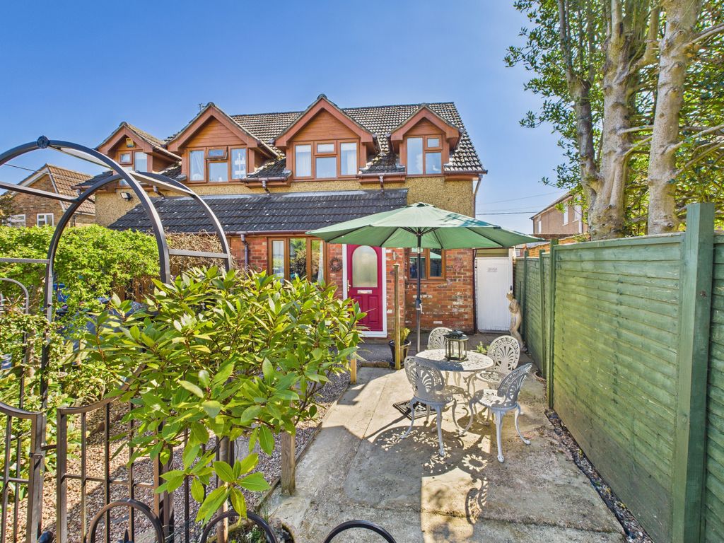 Property photo 1 of 11 Cam02909G0-Pr0372-Still025