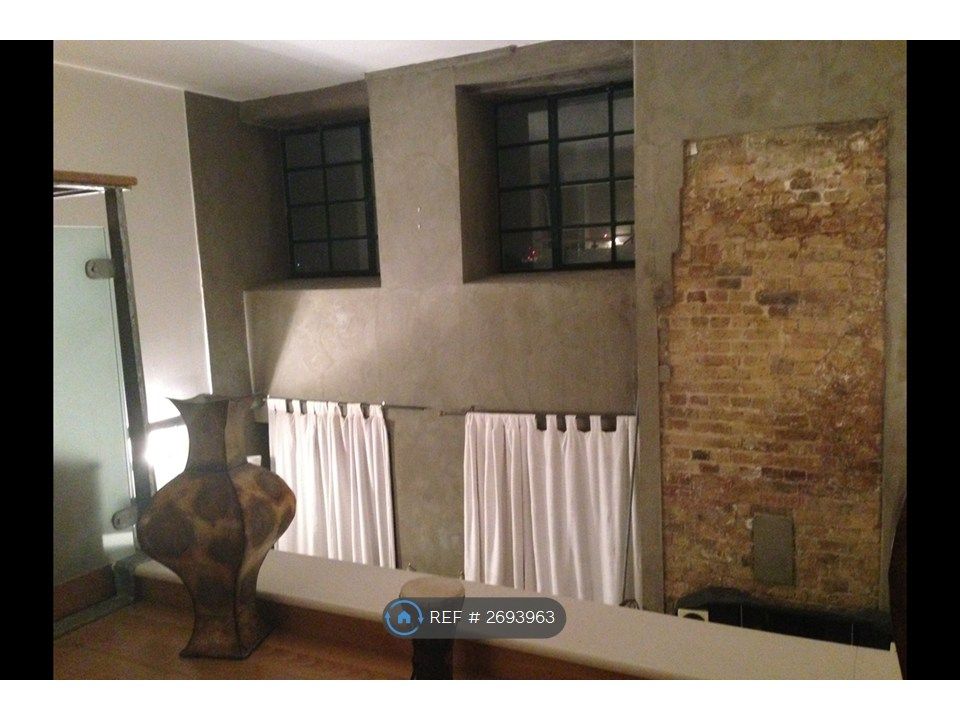 Property photo 1 of 11 Mezzanine